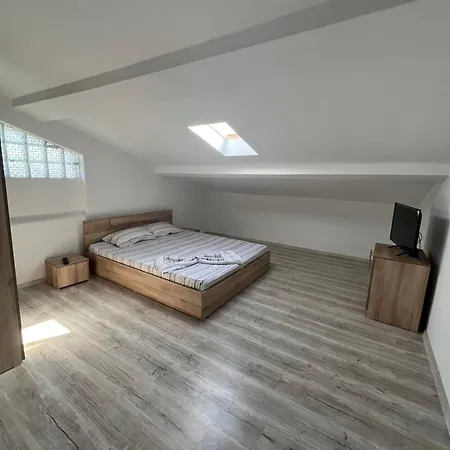 Alexandra Гостевой дом Эфорие Норд